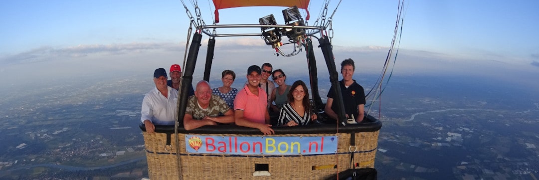 luchtballonvaart met 8 passagiers